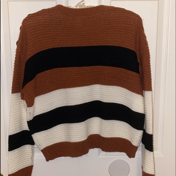 Sweater - Picture 3 of 4